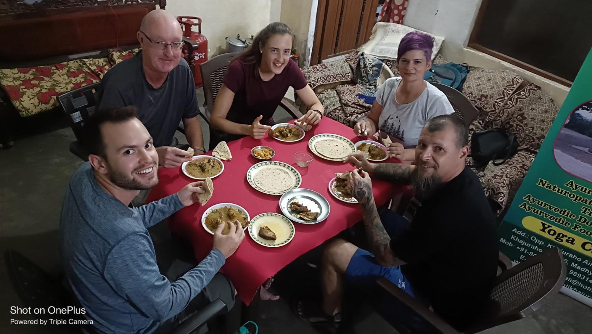 Khajuraho Homestay Eksteriør billede
